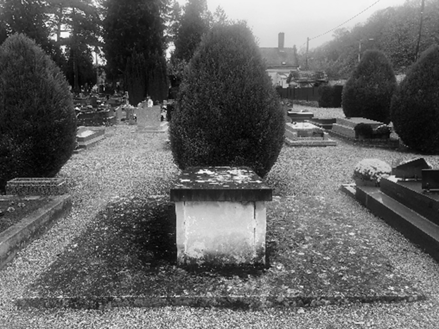 Tombe de Jean-Charles-Nicolas Tombe de Jean-Charles-Nicolas